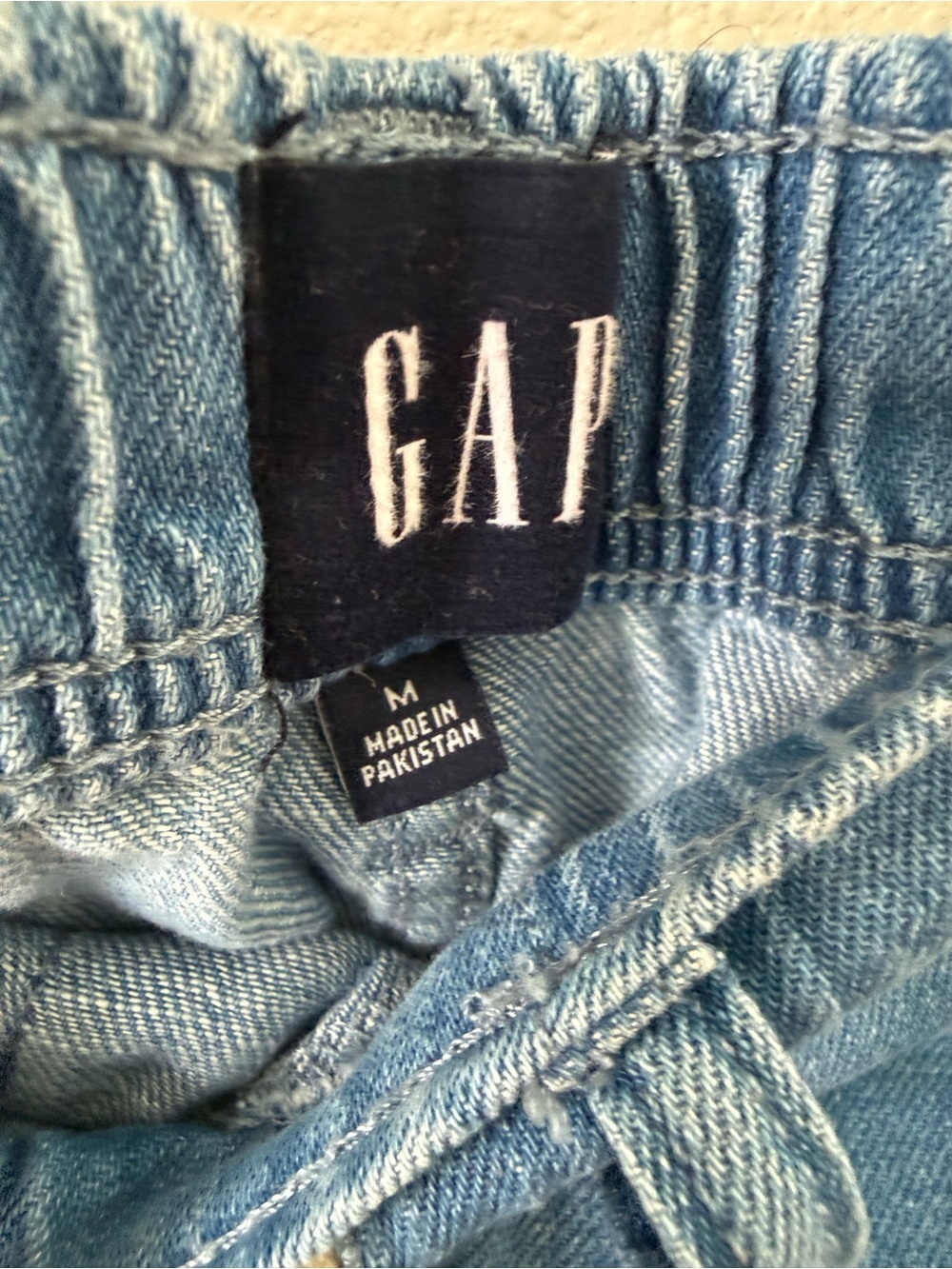 GAP Women High-Rise Light Blue Denim Jeans with Functional Drawstring medium - Picture 4 of 4
